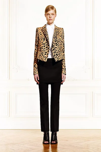 Look 25